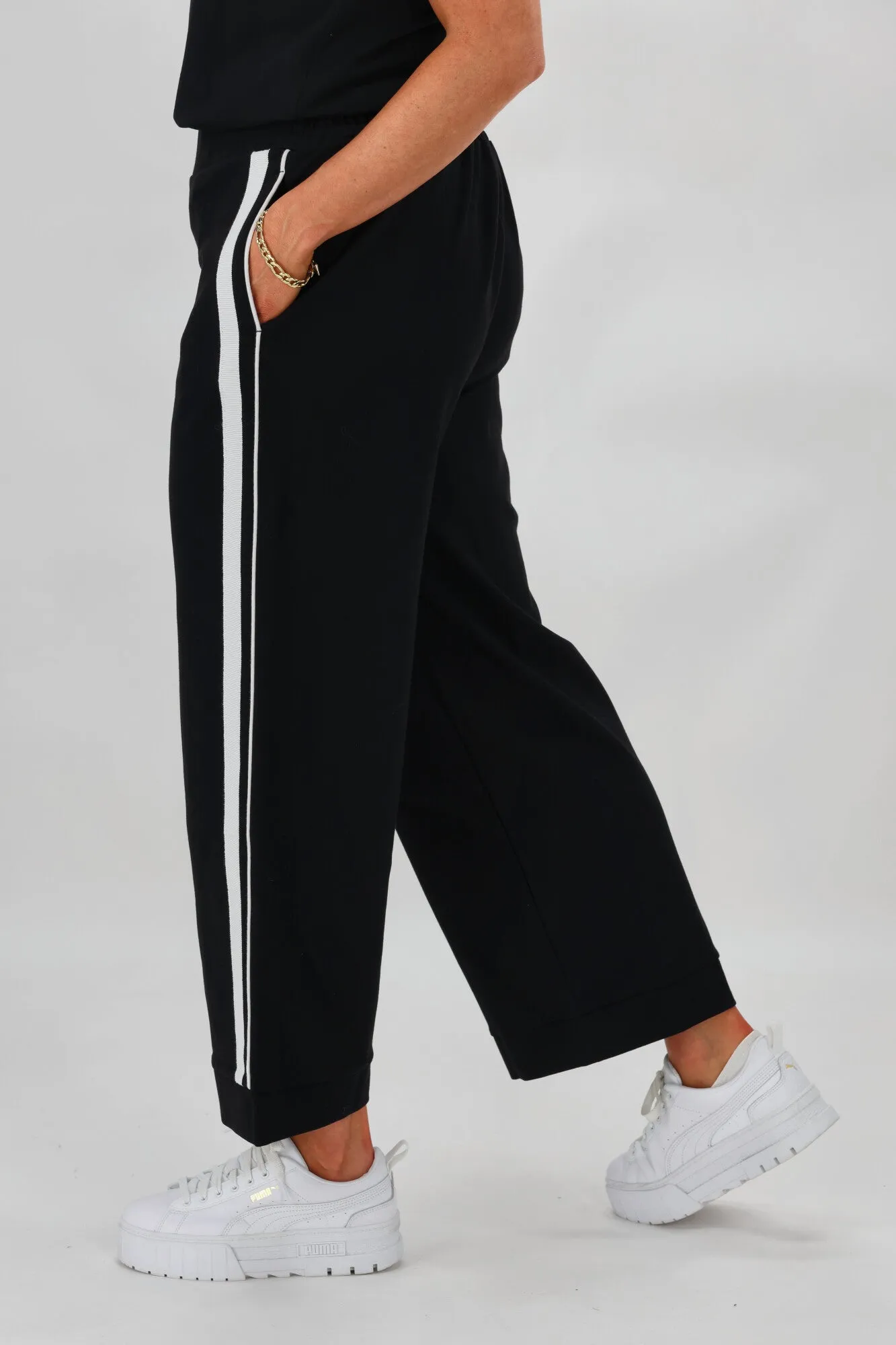 Betty Basics Tre's Bien Ponte Jogger Black