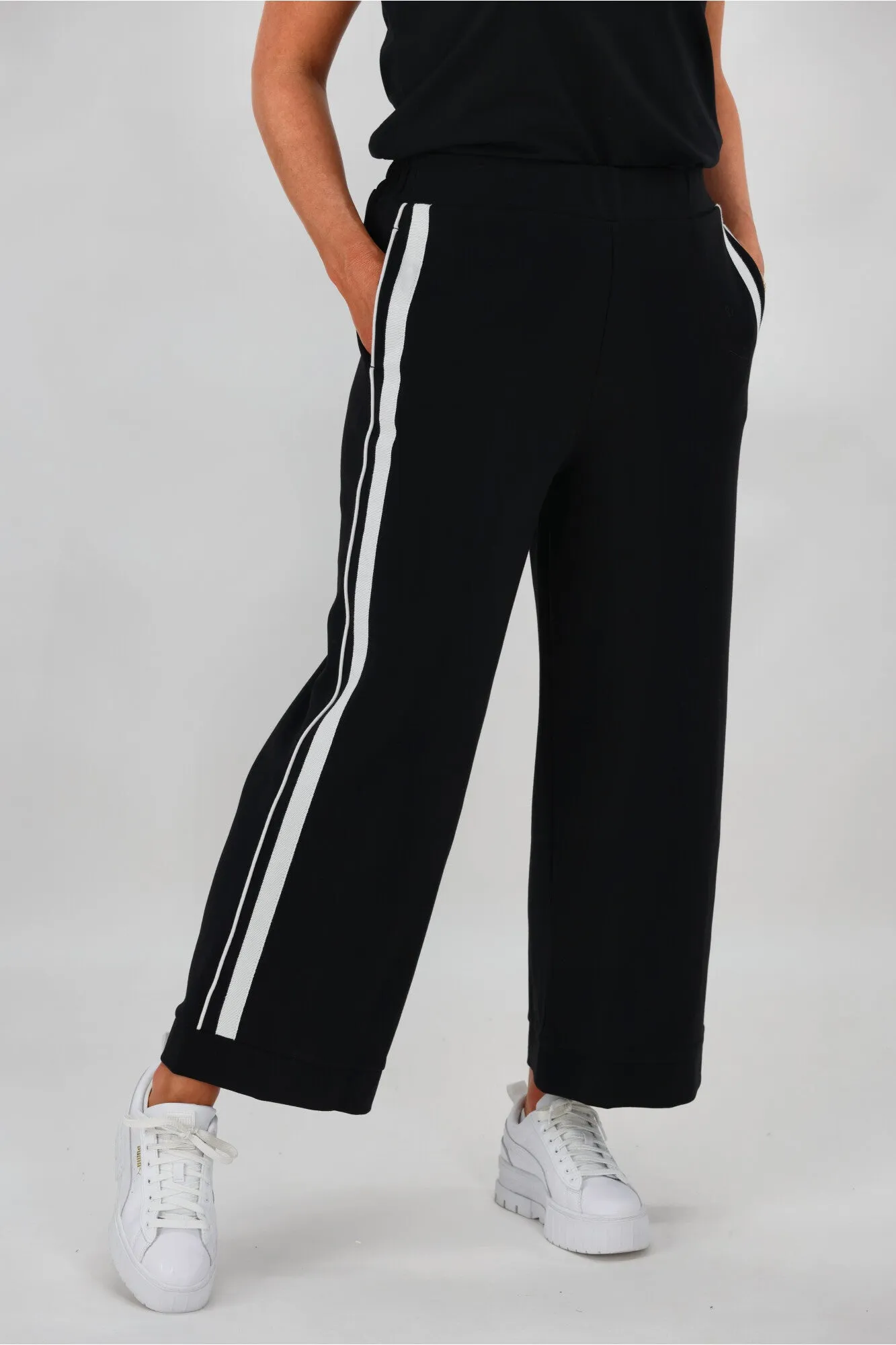 Betty Basics Tre's Bien Ponte Jogger Black