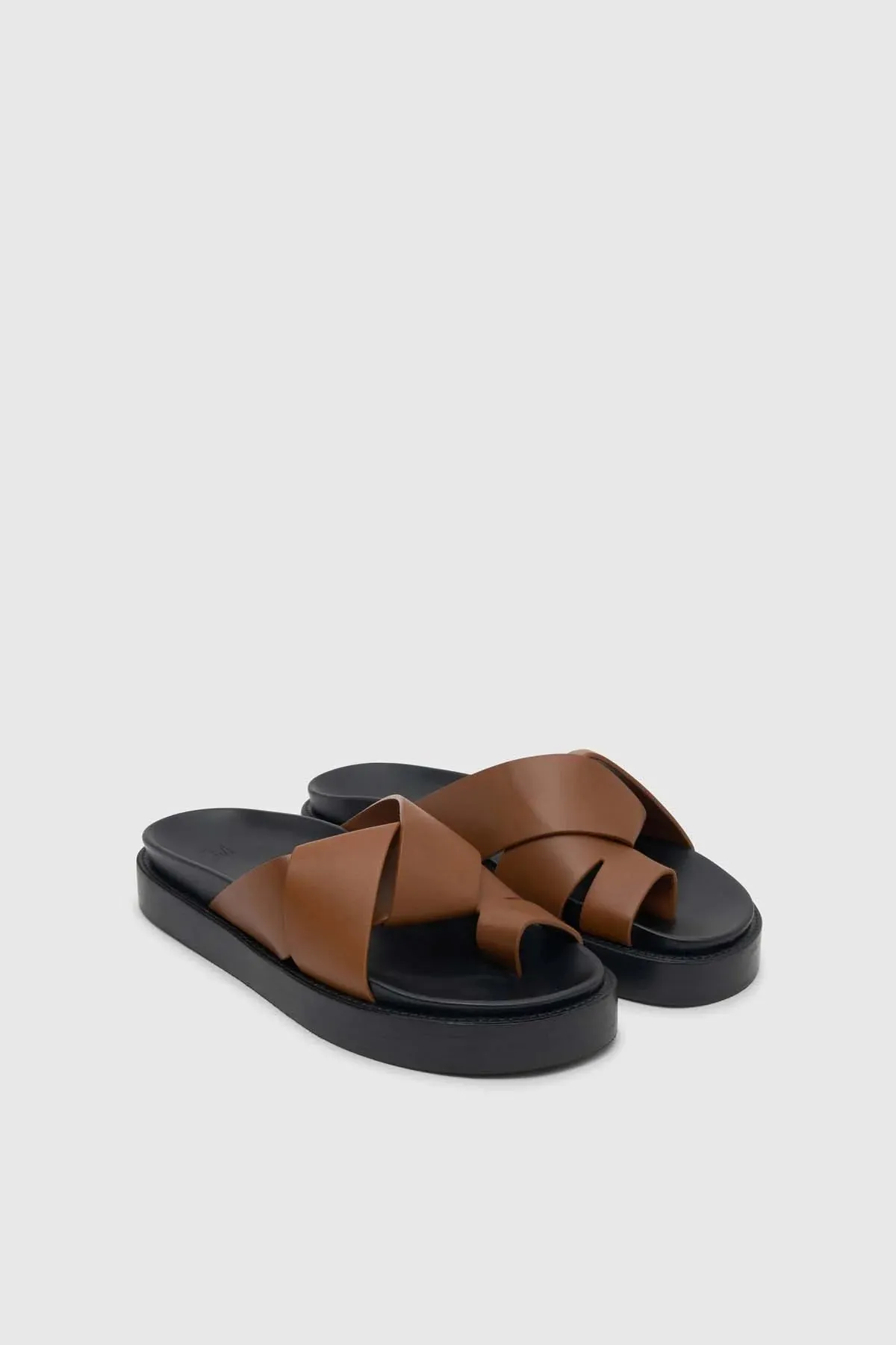 Camilla and Marc Laurel Sandal - Caramel