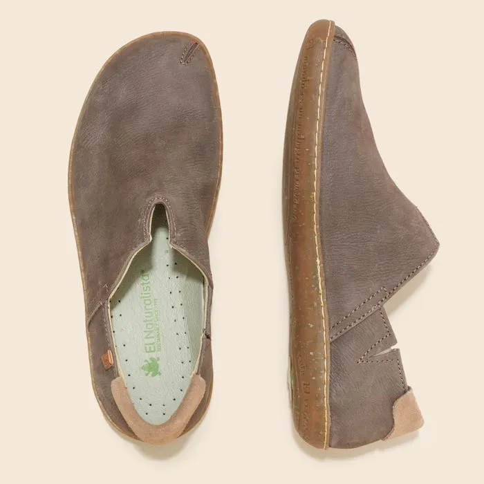 El Naturalista Women's El Viajero Slip Ons- Pleasant Plum