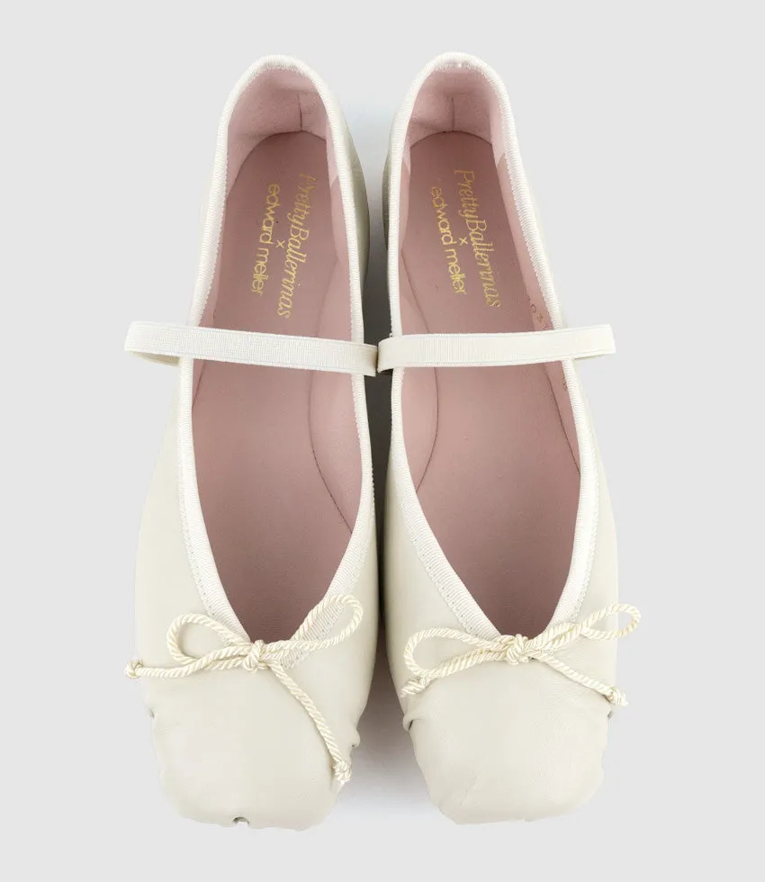 ELOISE Square Toe Ballet in Offwhite