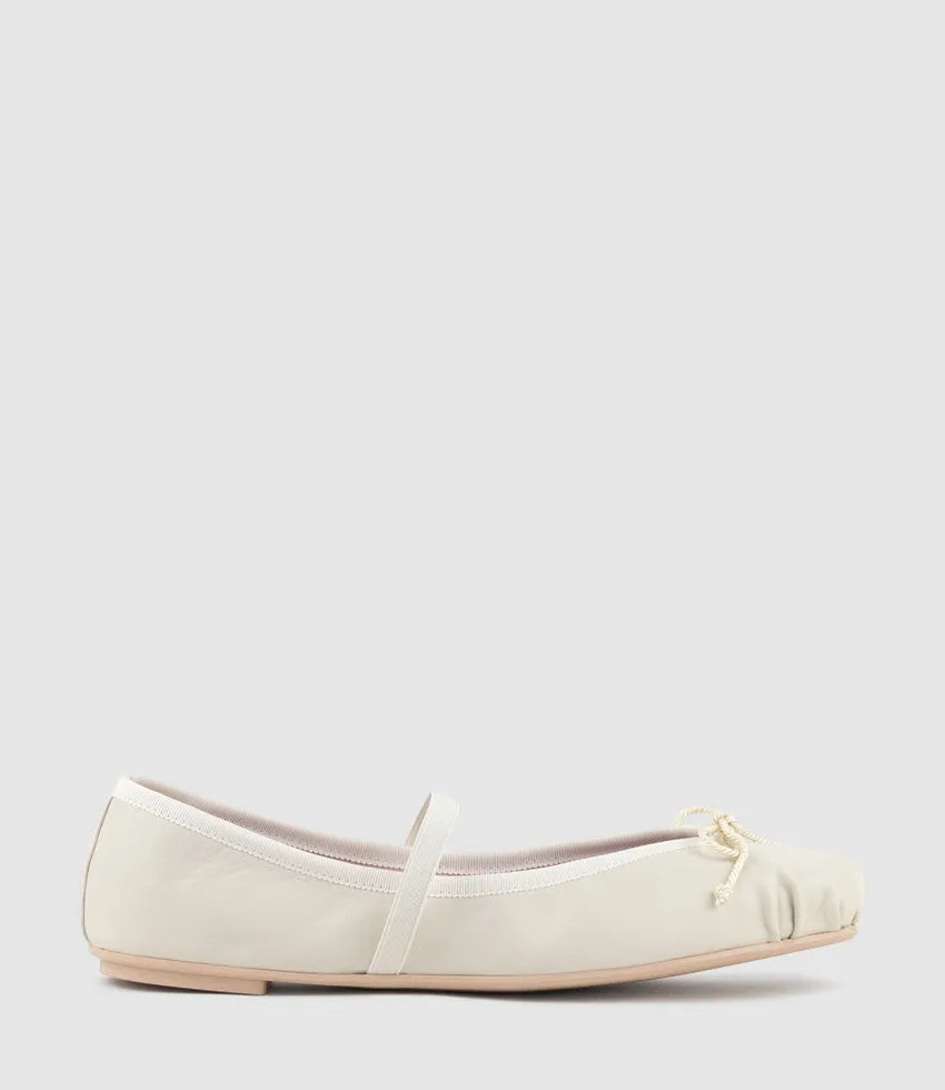 ELOISE Square Toe Ballet in Offwhite