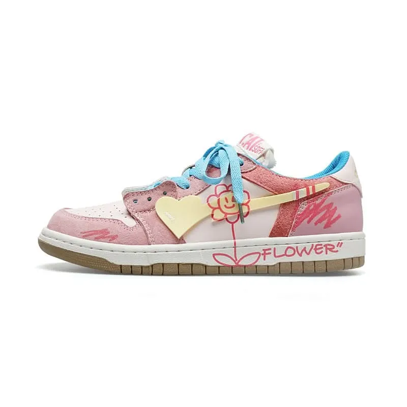 Low-top Graffiti Sneakers for Women
