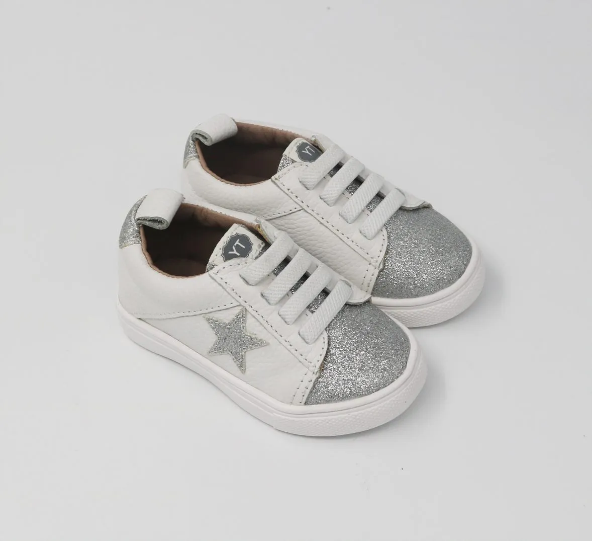 Low Top Sneakers - White / Glitter Star