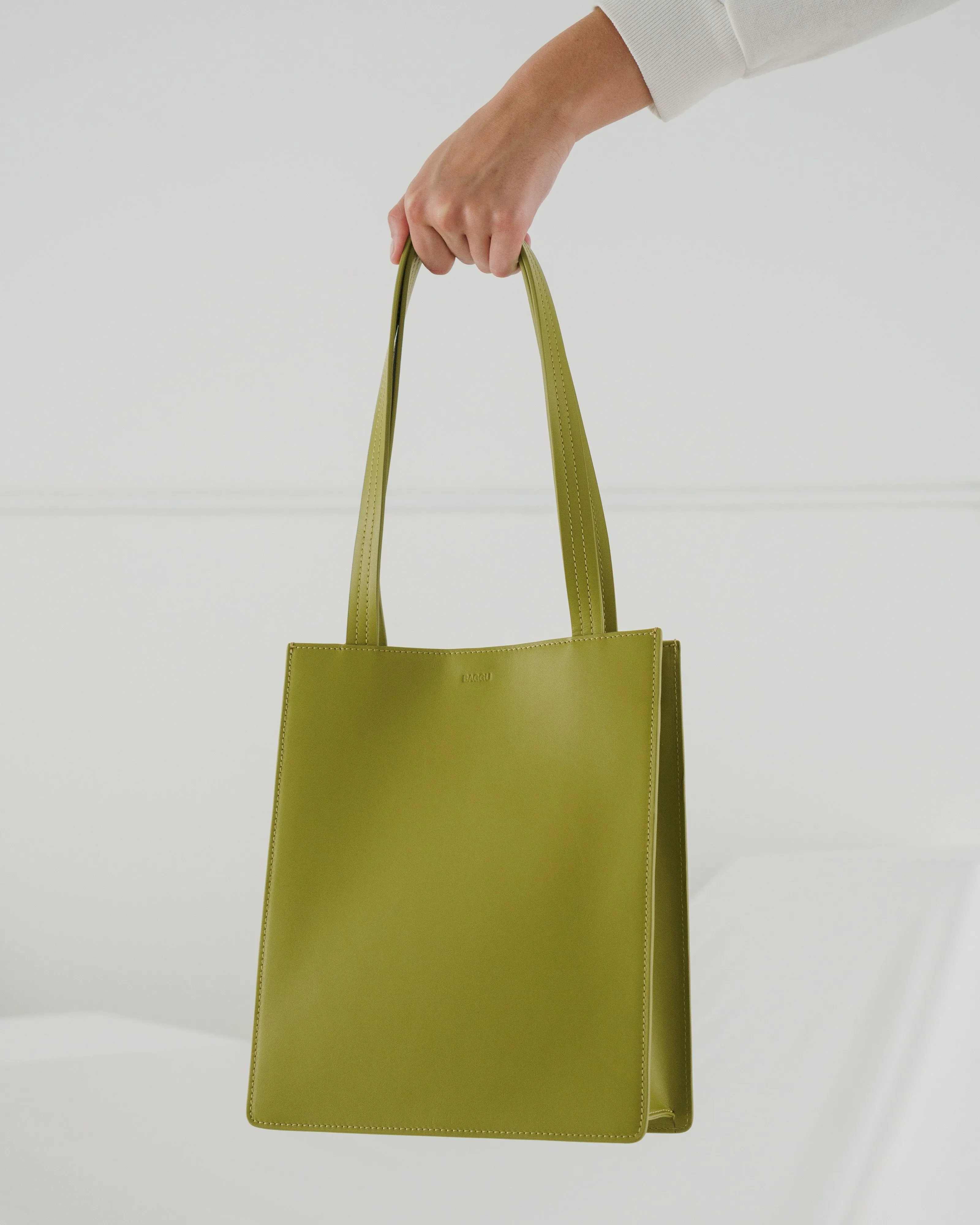 Medium Leather Retail Tote - Spanish Moss