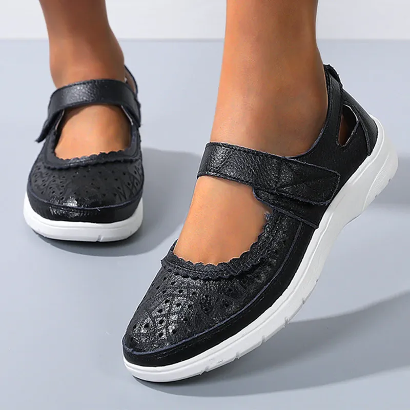 Nanccy Cutout Comfort Soft Sole Casual Shoes