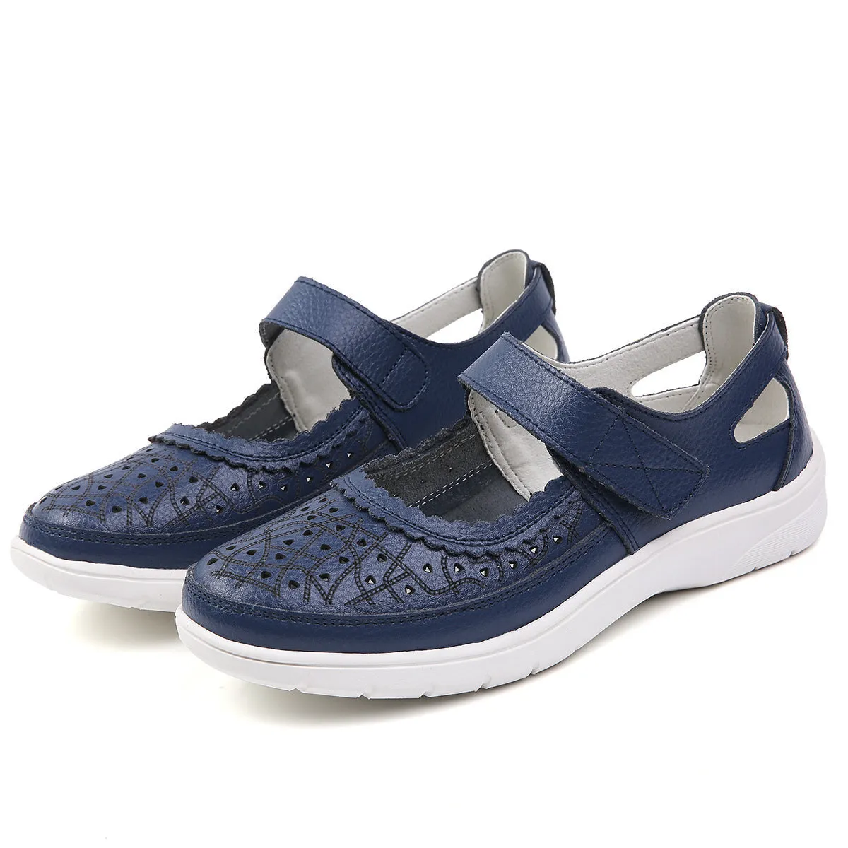 Nanccy Cutout Comfort Soft Sole Casual Shoes