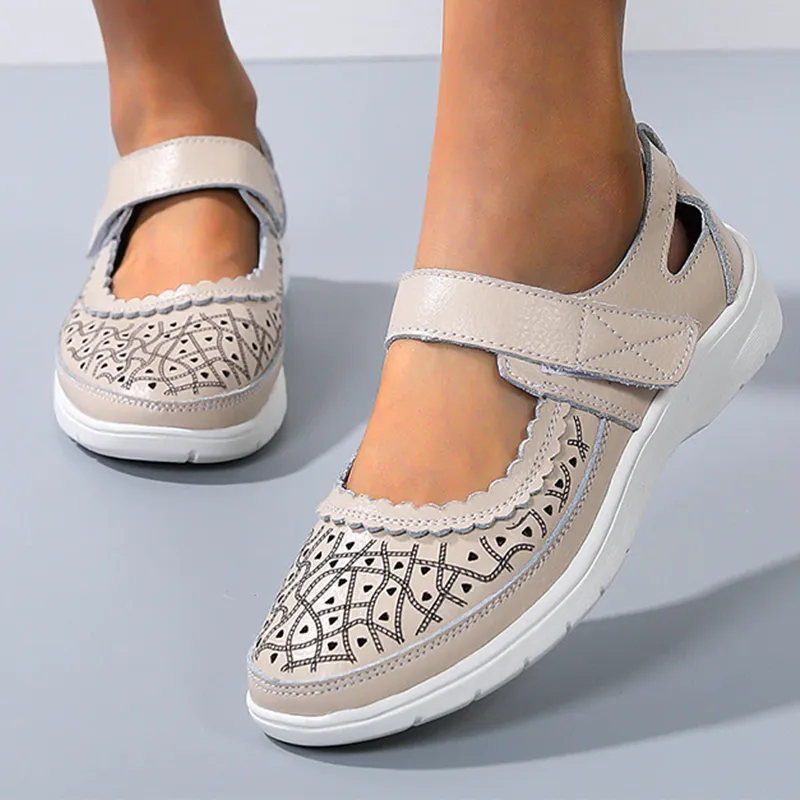 Nanccy Cutout Comfort Soft Sole Casual Shoes