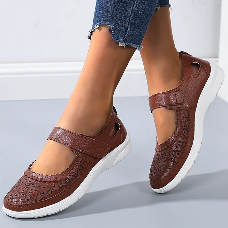 Nanccy Cutout Comfort Soft Sole Casual Shoes