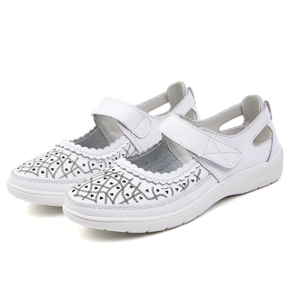 Nanccy Cutout Comfort Soft Sole Casual Shoes