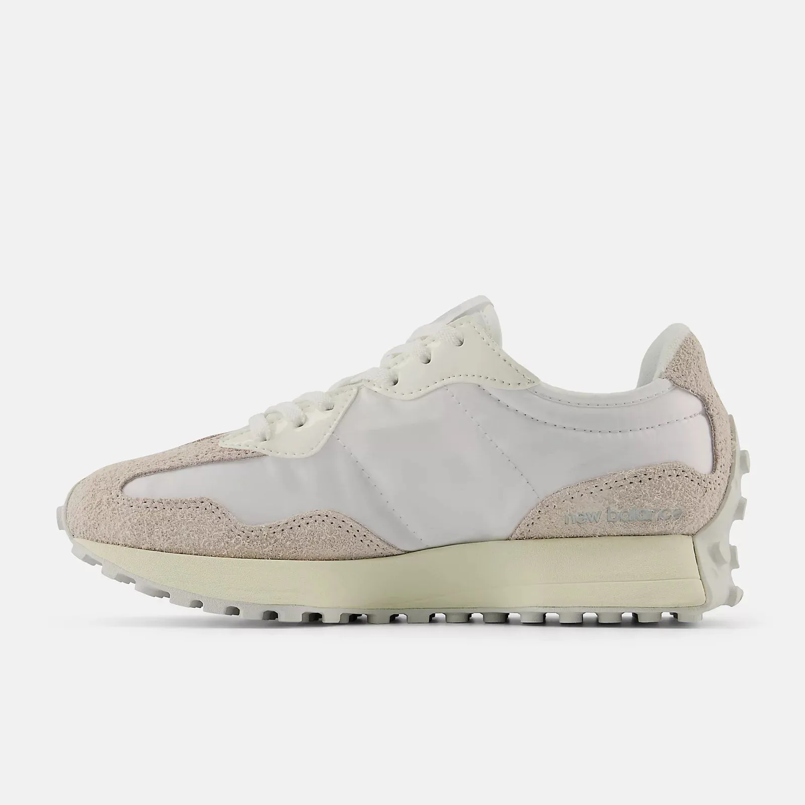 New Balance 327