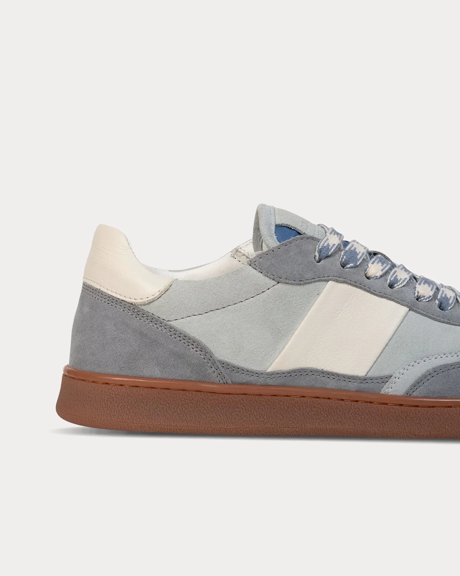 Pillar Court II Suede Sapphire Low Top Sneakers
