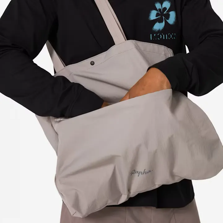 Rapha Tech Tote Dove/Silver Reflective